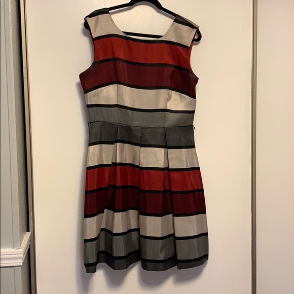 Julian Taylor Dresses & Skirts - Beautiful Dress - Julian Taylor